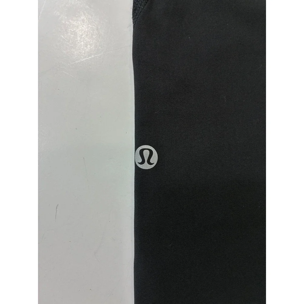 Lululemon Scalloped Hem Digital Print Athletic Leggings Black Size 8 Pocket - Picture 9 of 9